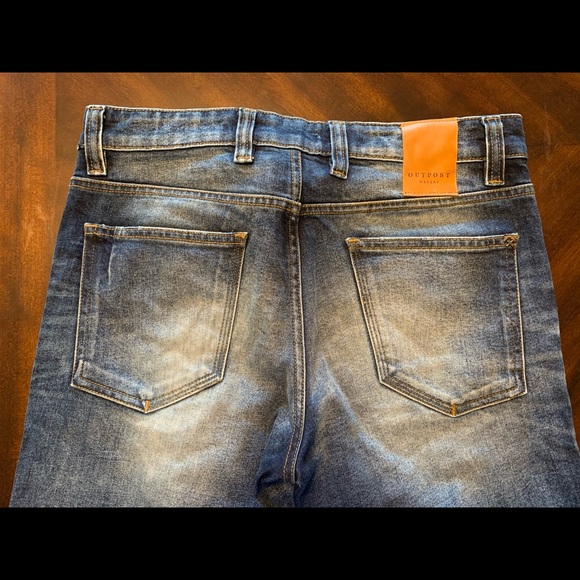 Outpost Slim Straight Jeans. 32 x 32. - Picture 3 of 4